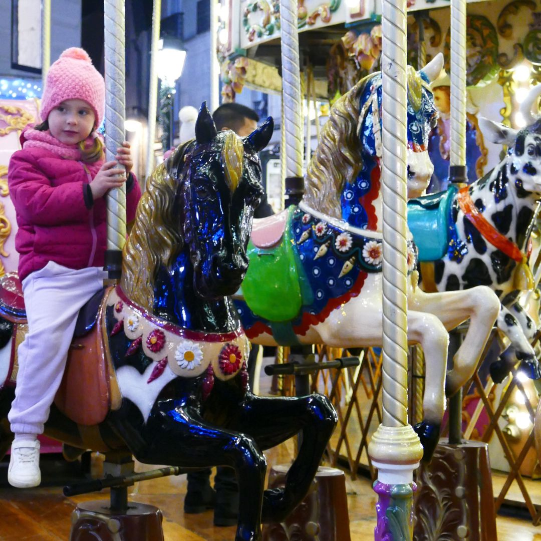 carrousel avec enfant