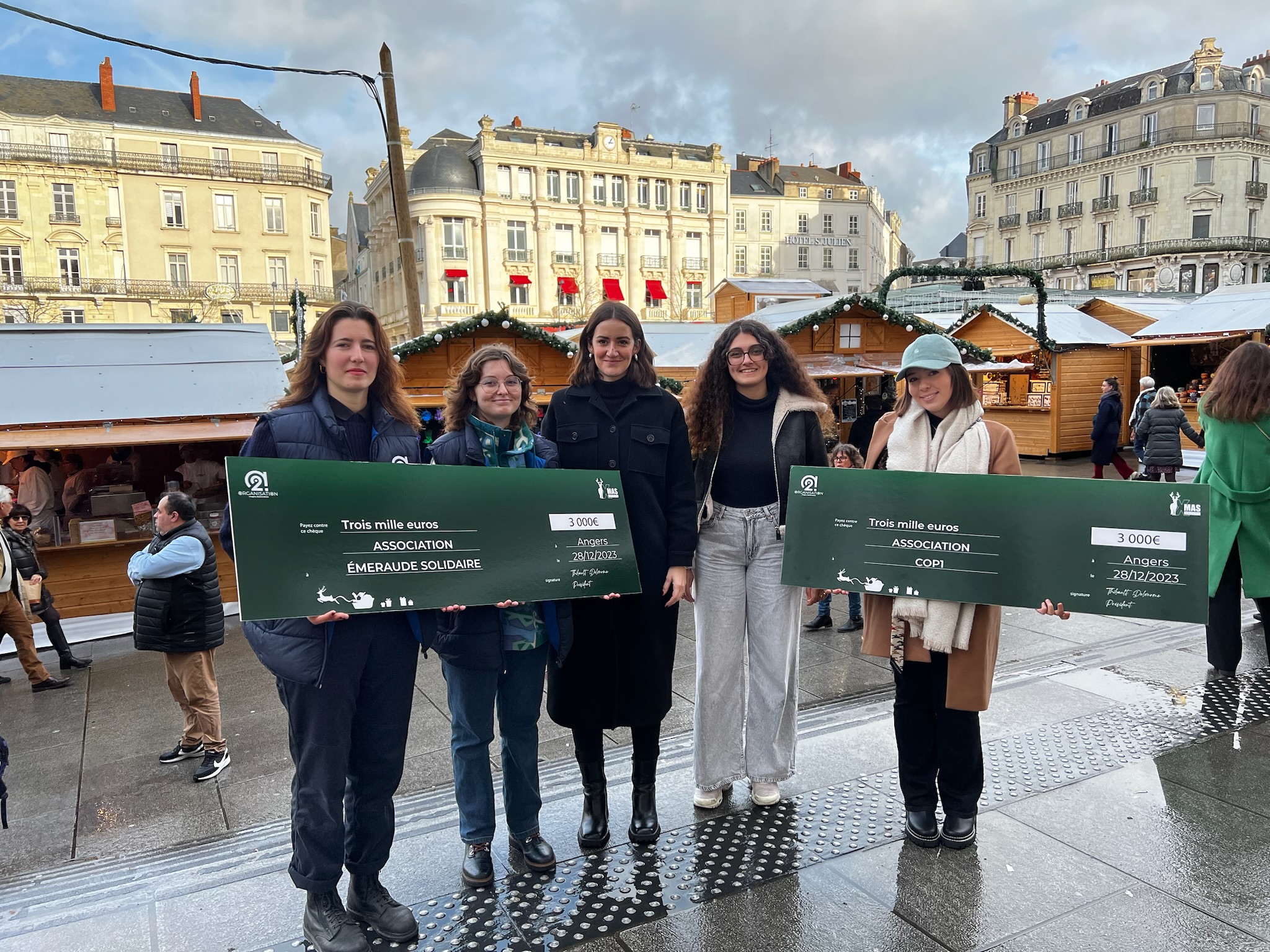 La consigne solidaire au marché de Noël d&rsquo;Angers
